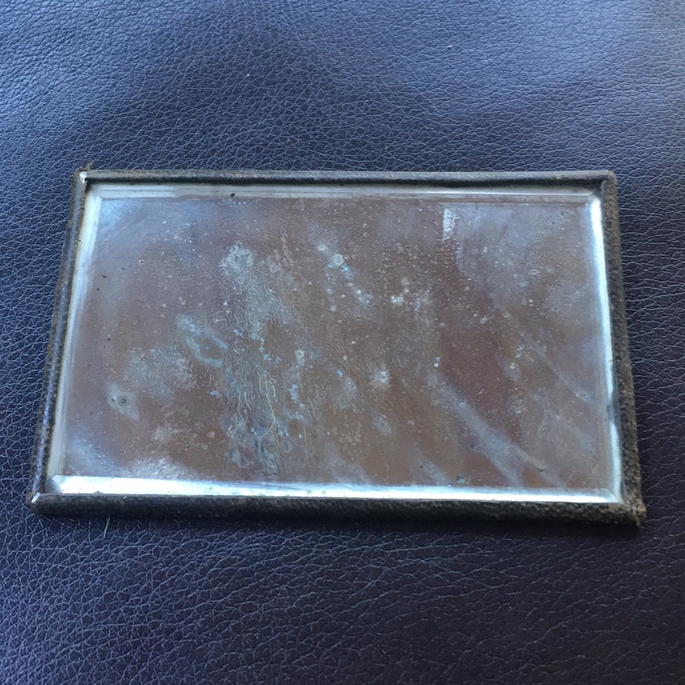 Vintage hand tooled leather purse Cute Mirror Inside - Picture 8 of 8